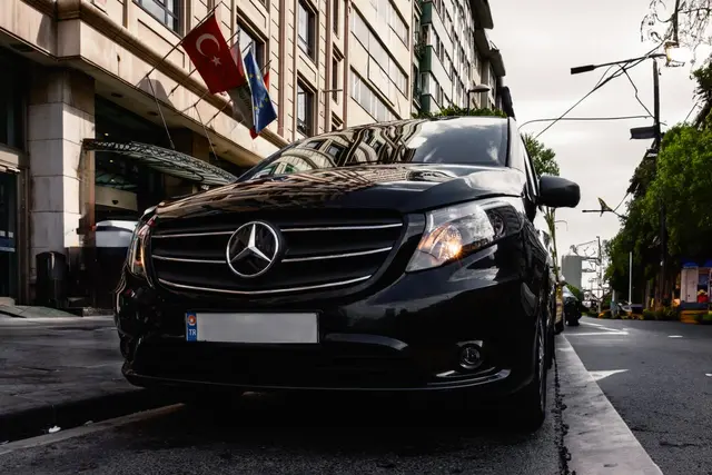 Illustrative Mercedes-Benz Vito photo